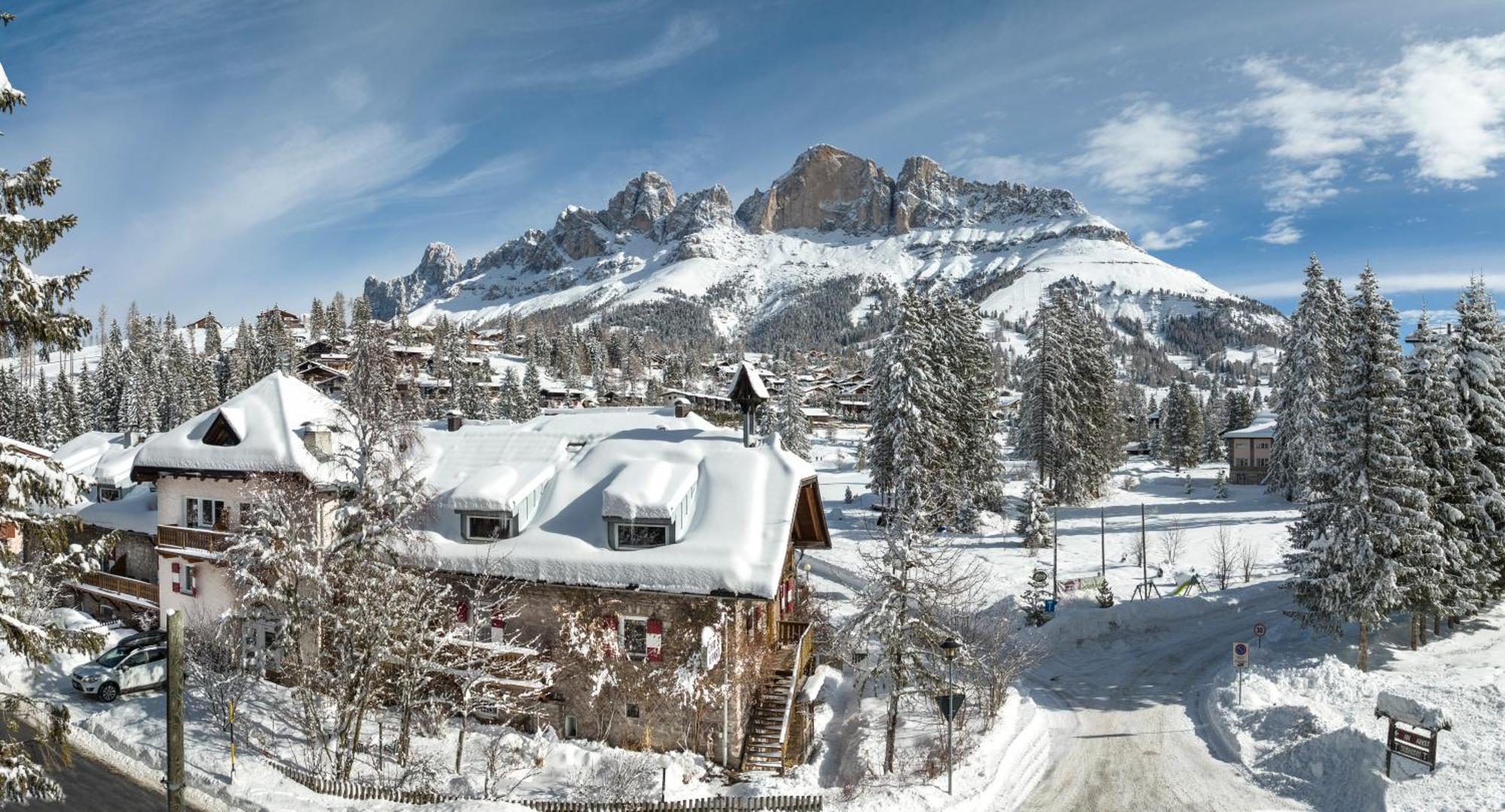 كاريزا آل لاغو Residence Chris Appart المظهر الخارجي الصورة